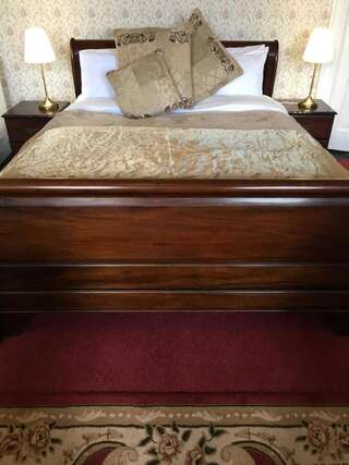 Отели типа «постель и завтрак» CastleHacket House Belclare Номер с кроватью размера «king-size»-6